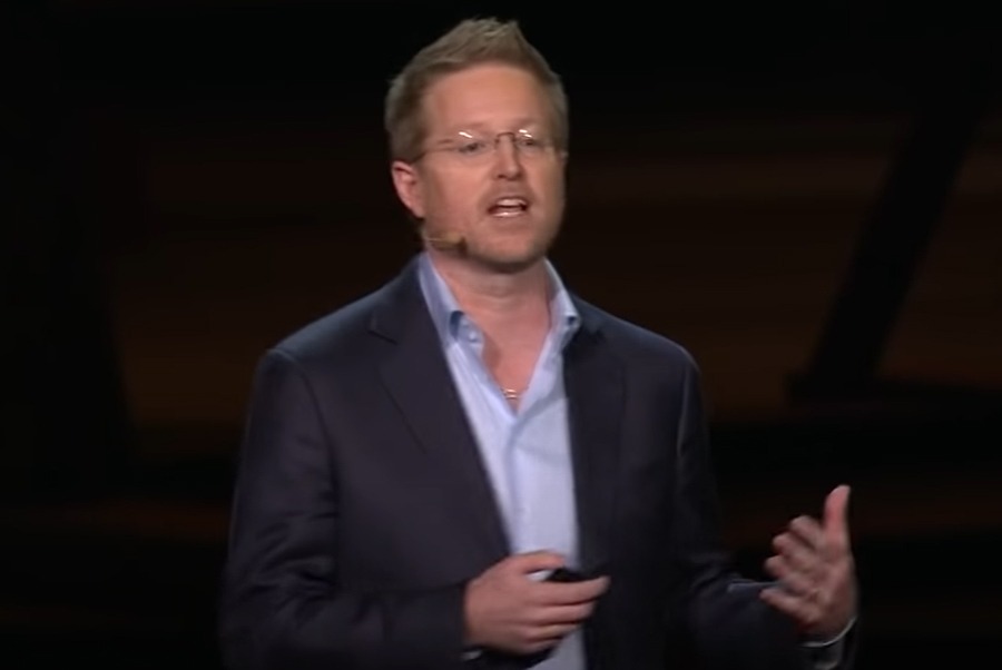 Andrew Stanton: The clues to a great story